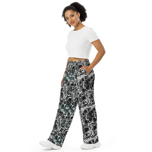 Static Bloom on a Wide-Leg Pants