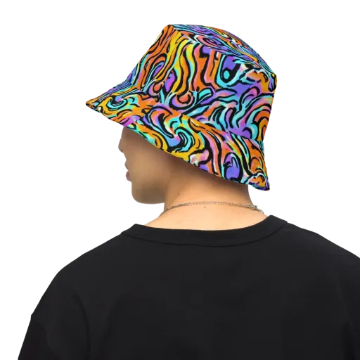Hypercolor Waves on a Reversible Bucket Hat
