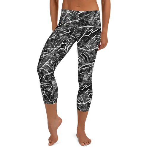 Inkwood Rapture on a Capri Leggings