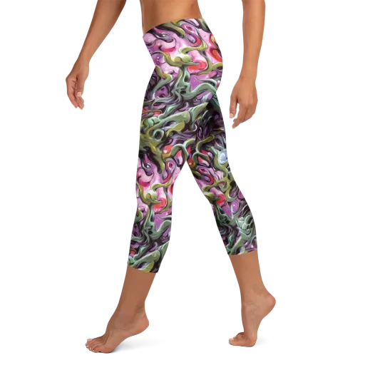 Venom Velvet on a Capri Leggings