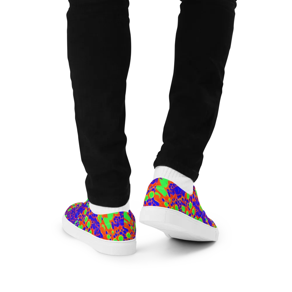 Solar Shock on Men's Lace-Up Canvas Shoes — Back