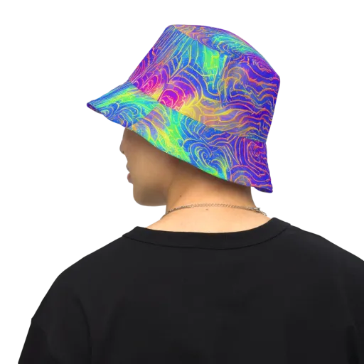 Ultraviolet Waves on a Reversible Bucket Hat