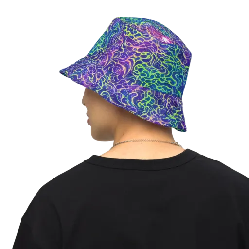 Prismatic Maze on a Reversible Bucket Hat