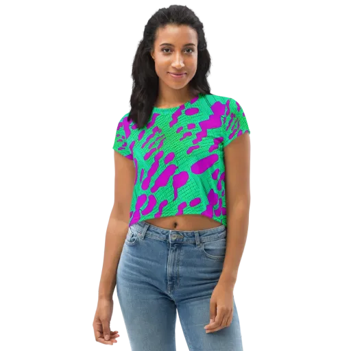 Electric Scale on a Crop Tee
