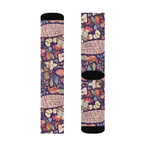 Feline Florilegium on a Socks