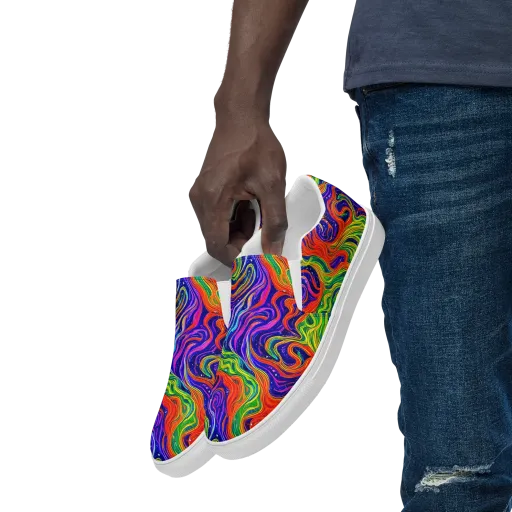 Kaleidoscope Tide on a Men's Slip-On Canvas Shoes