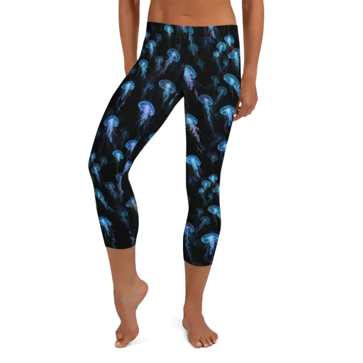 Deep Sea Reverie on a Capri Leggings