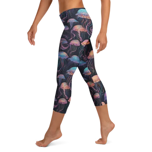 Luminous Medusa on a Capri Leggings