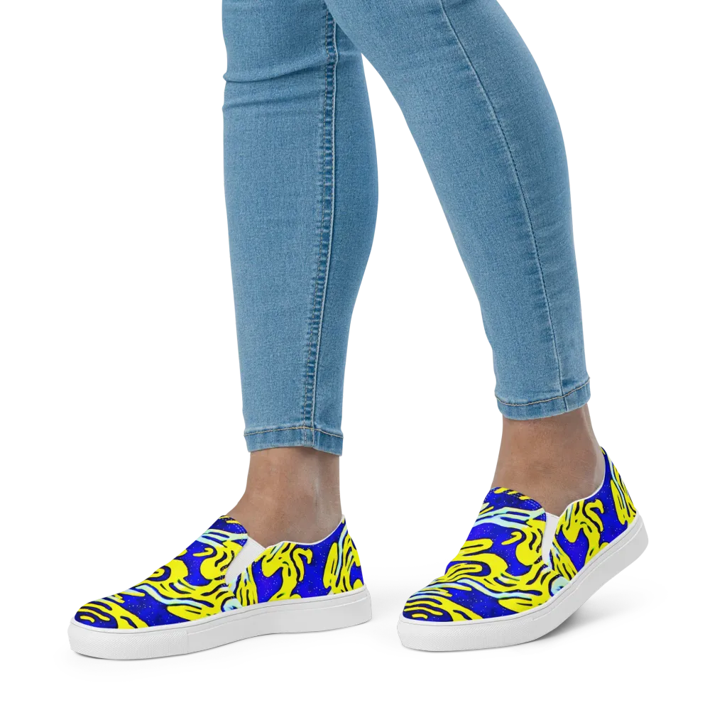 Electric Horizon on Women's Slip-On Canvas Shoes — Front
