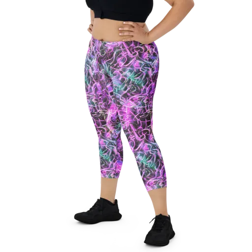 Magenta Maze on a Capri Leggings