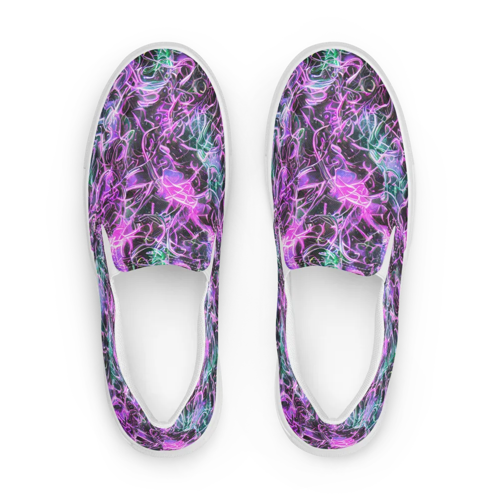 Magenta Maze on Men's Slip-On Canvas Shoes — Front