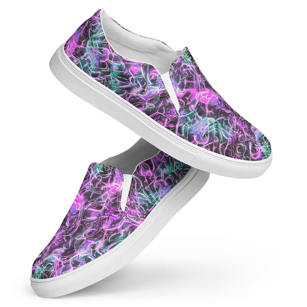 Magenta Maze on Women's Slip-On Canvas Shoes — Front