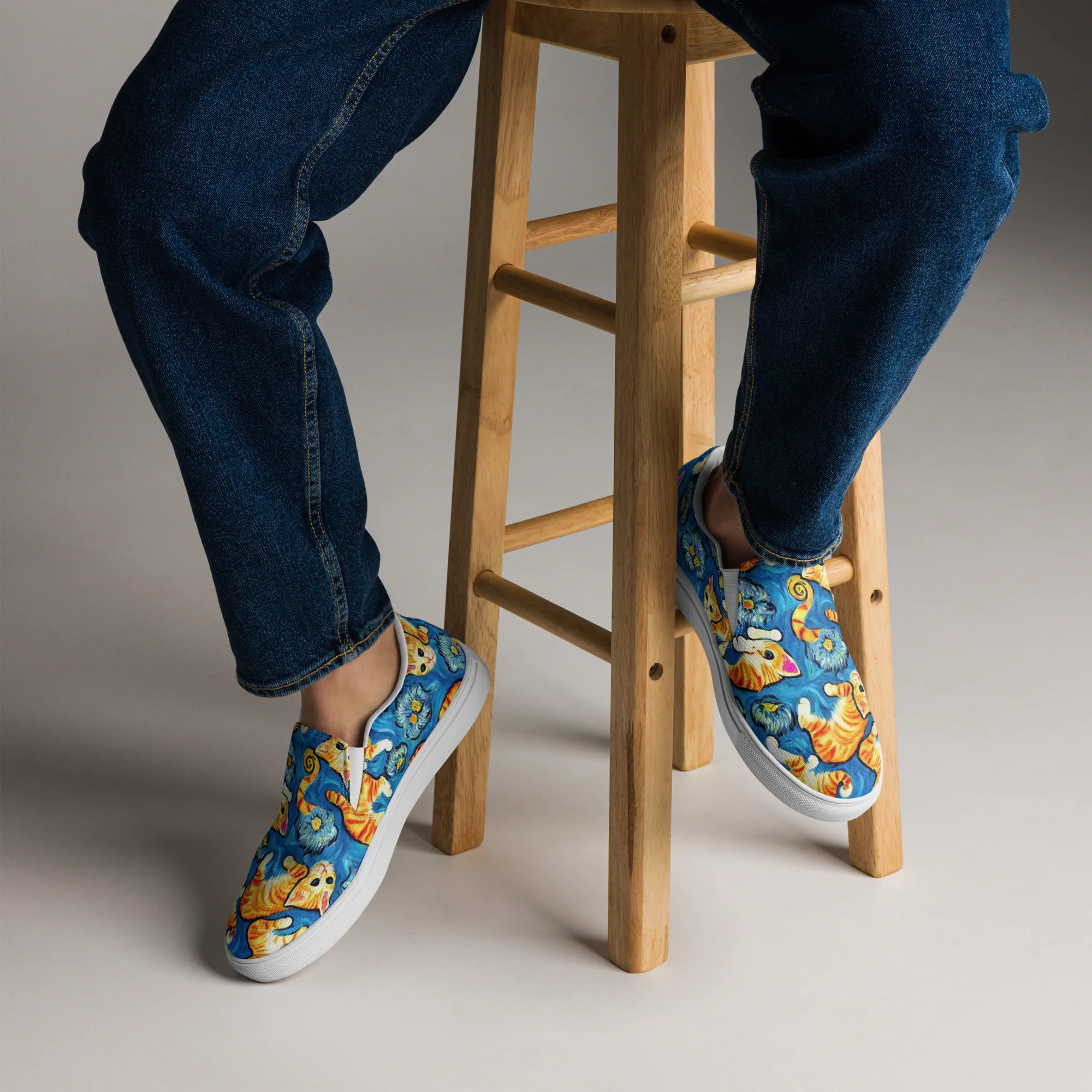Indigo Marmalade Cats on Men's Slip-On Canvas Shoes — Front