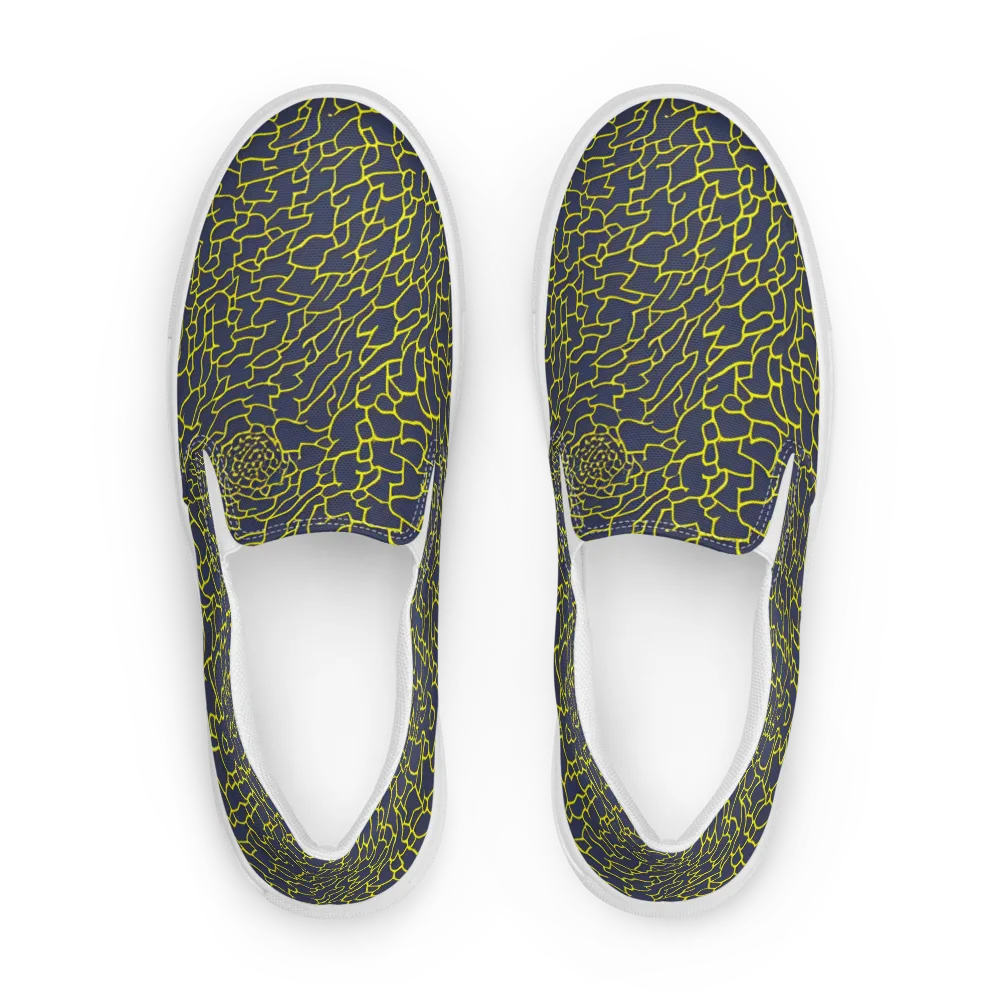 Nightshade Maze on Men's Slip-On Canvas Shoes — Front
