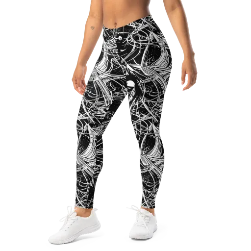 Noir Current on a Leggings