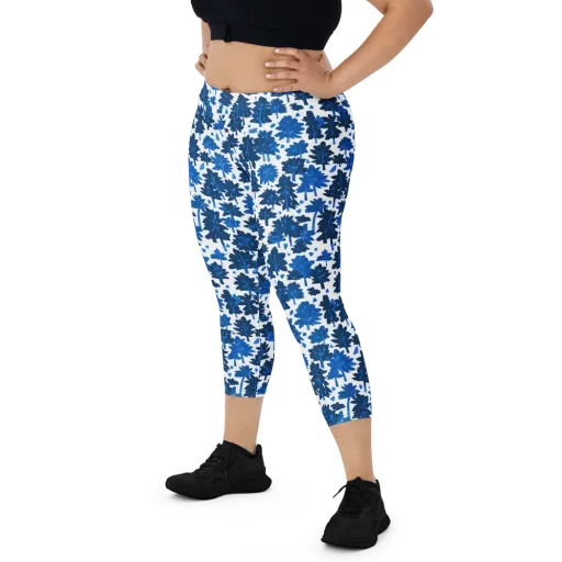 Bluewood Scatter on a Capri Leggings