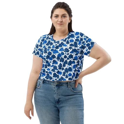 Bluewood Scatter on a Crop Tee