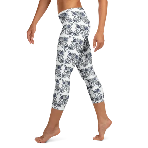 Navy Engraving on a Capri Leggings