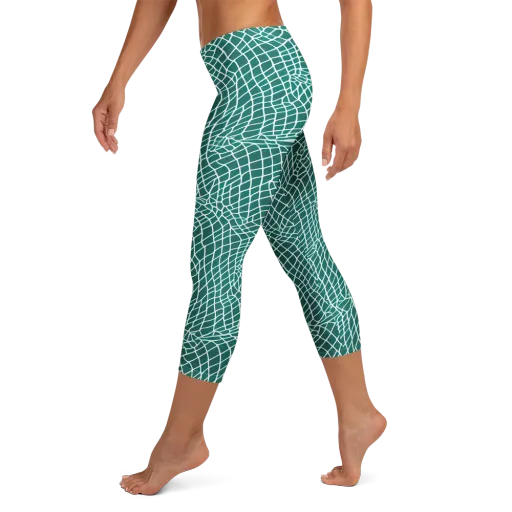 Oceanic Twine on a Capri Leggings