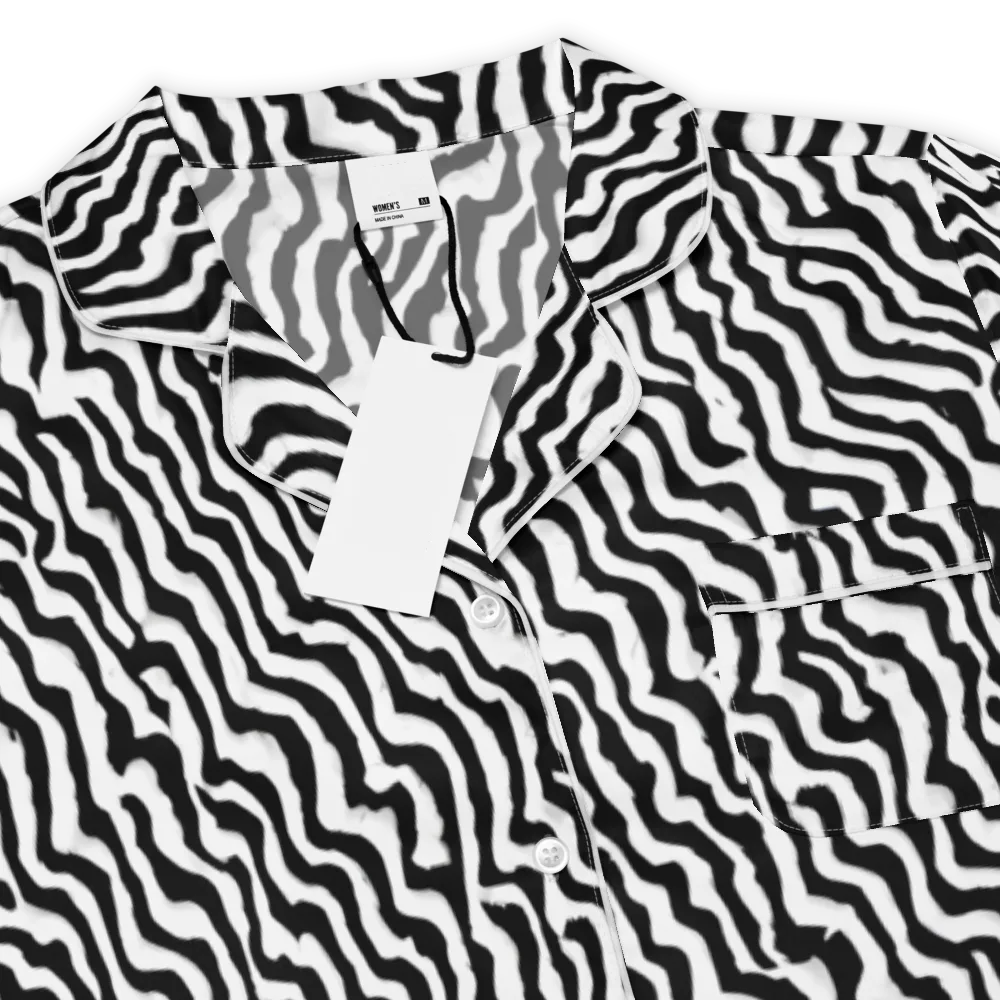Wave Dance on Women's Short Sleeve Pajama Top — Product details