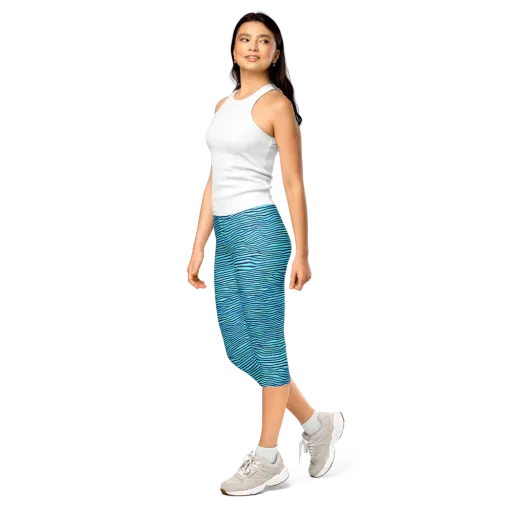 Aqua Drift on a Capri Leggings