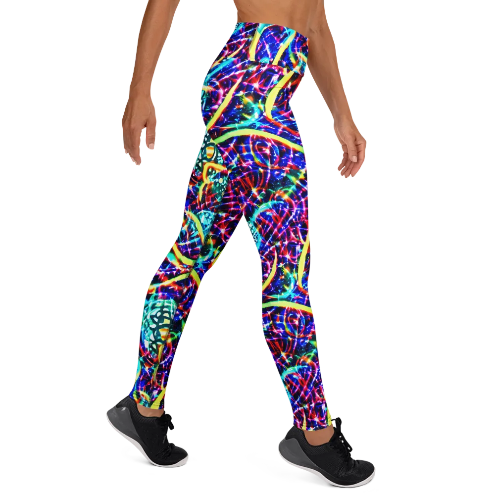 Fynesian Galaxy on Yoga Leggings — Right