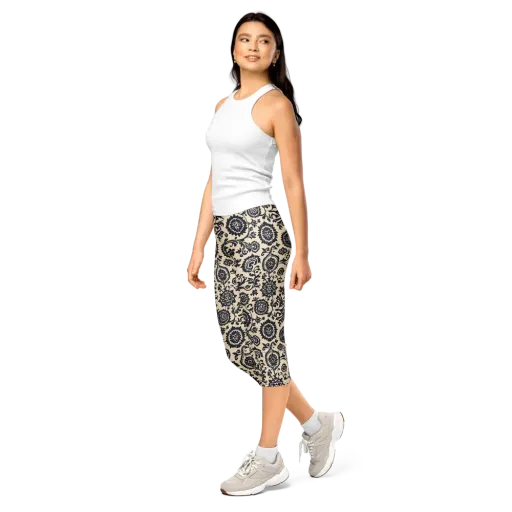 Nocturne Garland on a Capri Leggings
