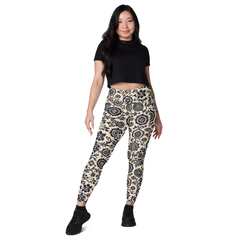 Nocturne Garland on Leggings with Pockets — Front
