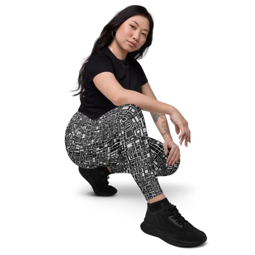 Monochrome Maze on a Leggings with Pockets