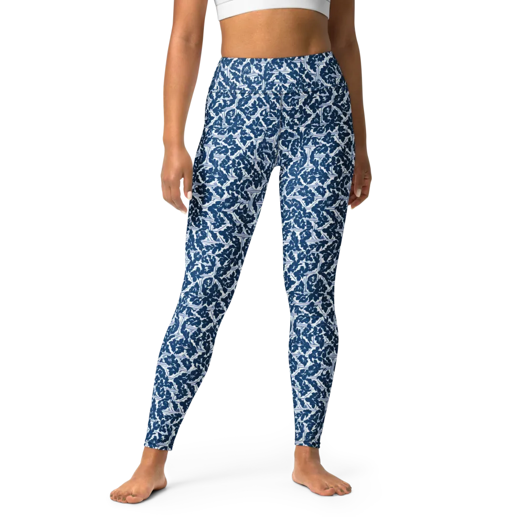 Blue Garden Lattice on Yoga Leggings — Front