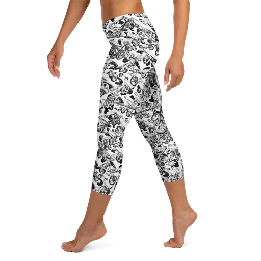 Pelican Velocity on a Capri Leggings