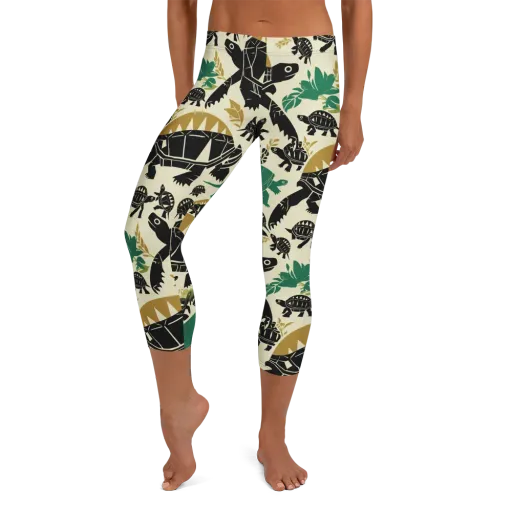 Terrapin Noir on a Capri Leggings