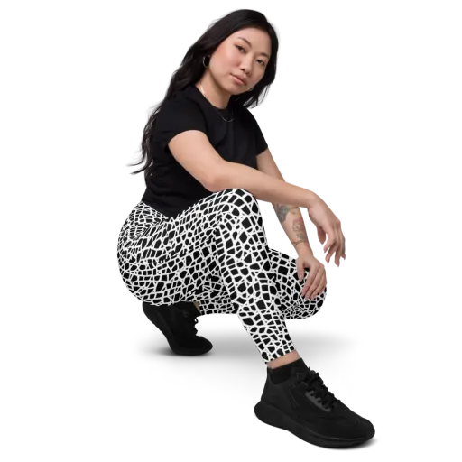 Noir Network on a Leggings with Pockets