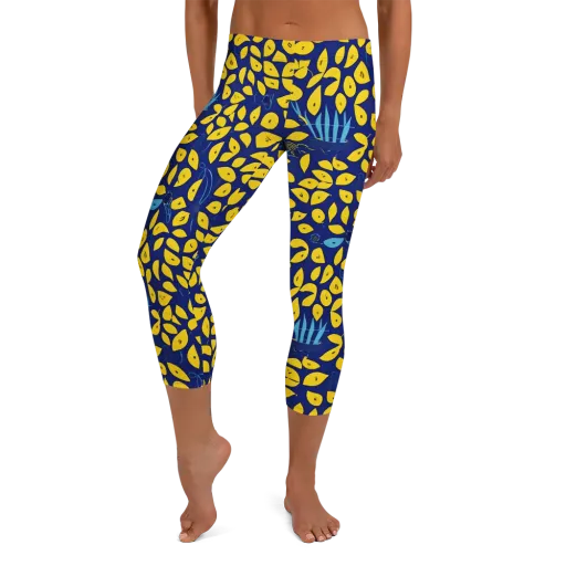 Midnight Lemon on a Capri Leggings
