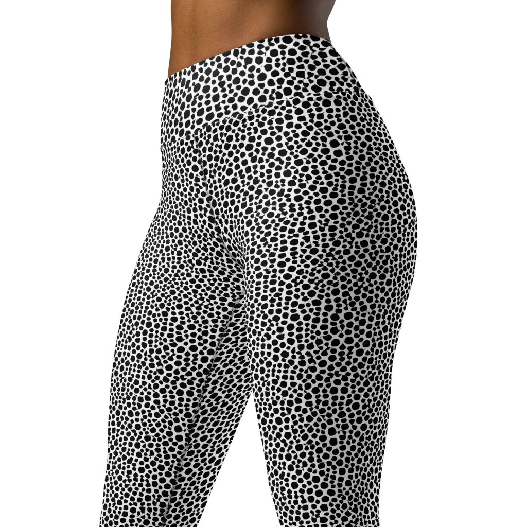 Noir Pebble on Yoga Leggings — Left Front