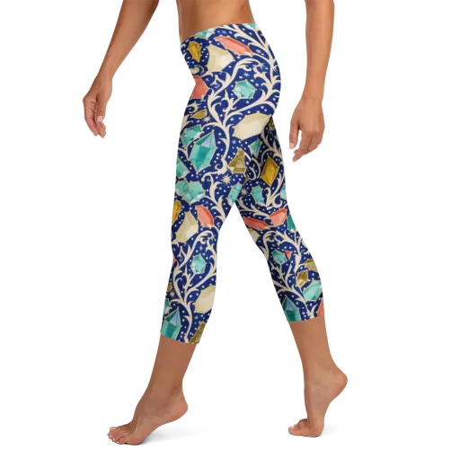 Midnight Gemvine on a Capri Leggings