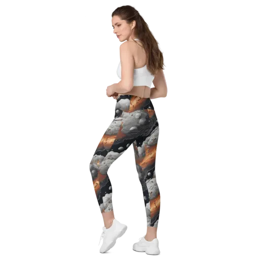 Meteorite Noir on a Leggings with Pockets