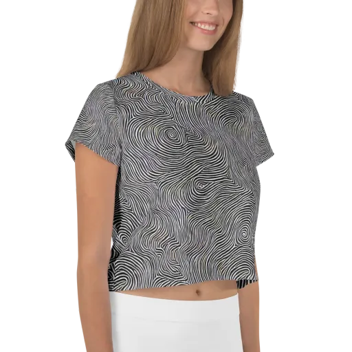 Noir Contours on a Crop Tee