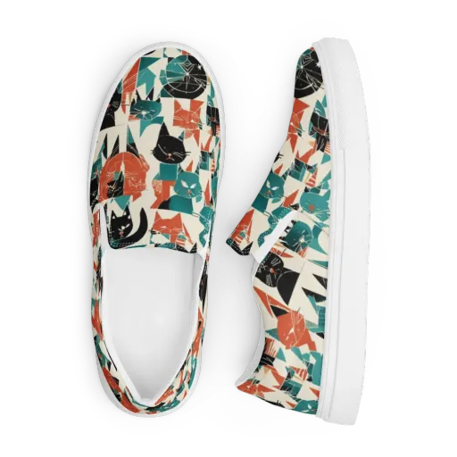 Cathedral Cats on a Men's Slip-On Canvas Shoes