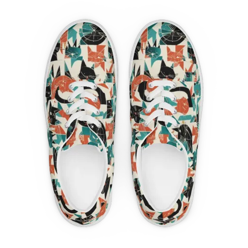 Cathedral Cats on a Men's Lace-Up Canvas Shoes