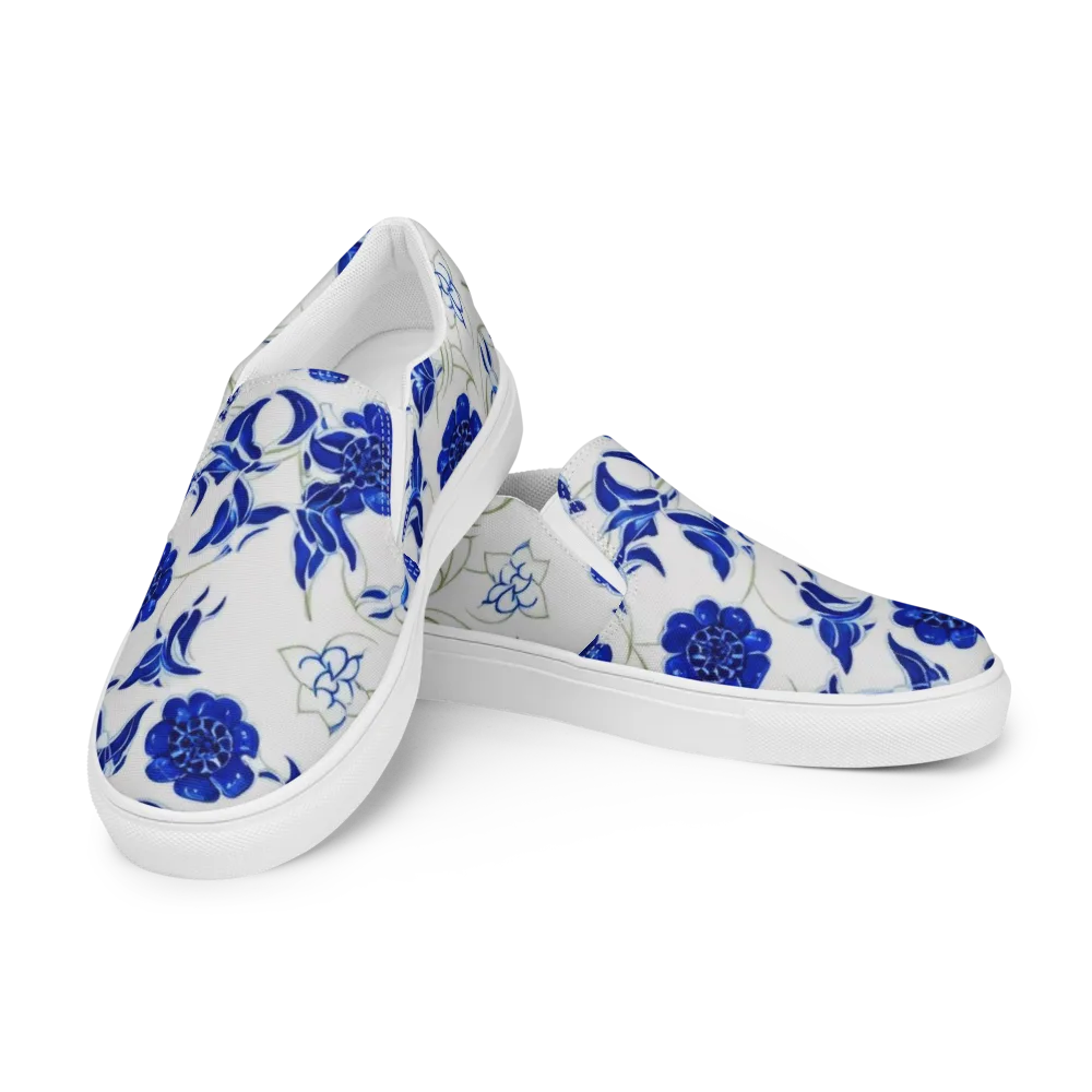 Blue Delft Bloom on Men's Slip-On Canvas Shoes — Left Front