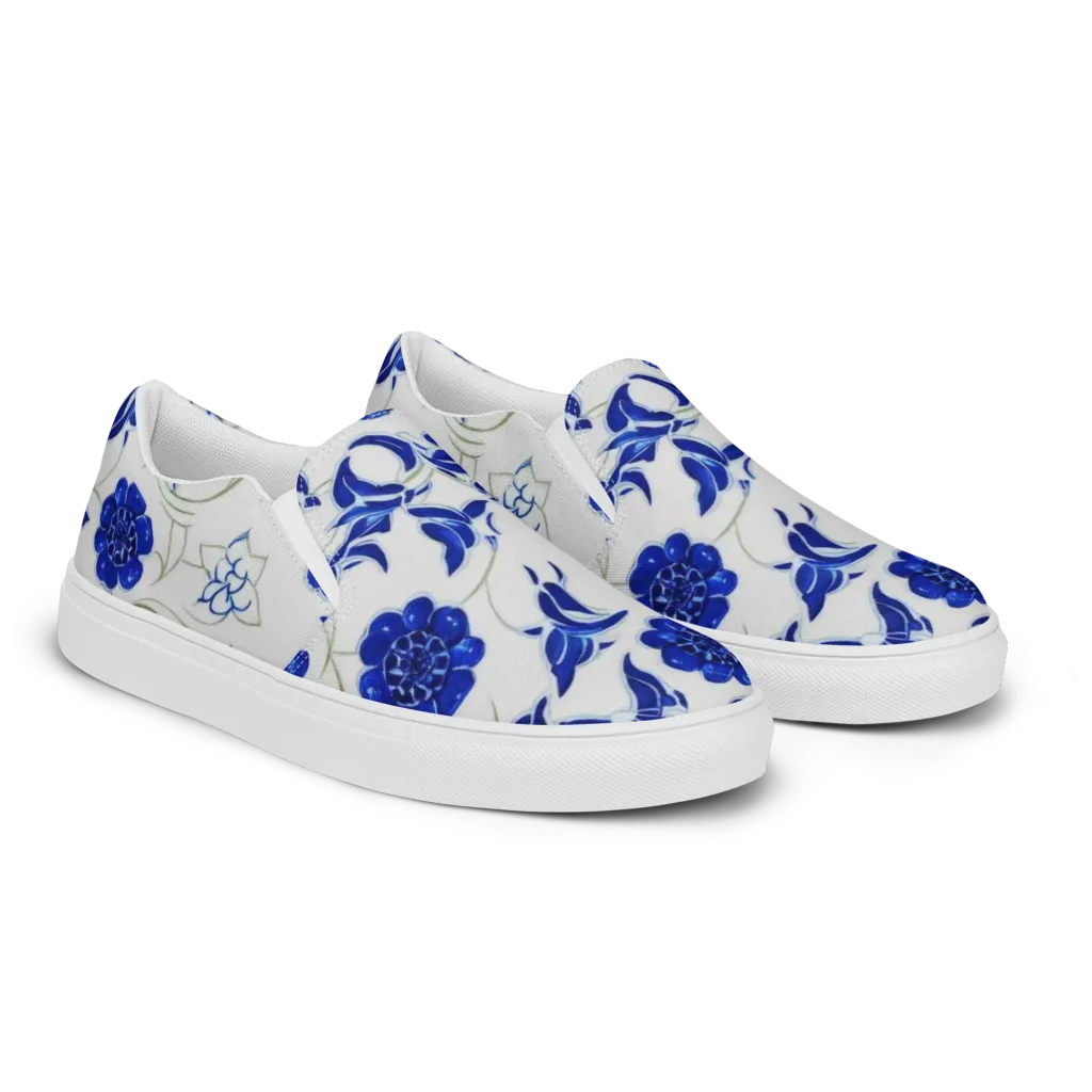 Blue Delft Bloom on Women's Slip-On Canvas Shoes — Right Front