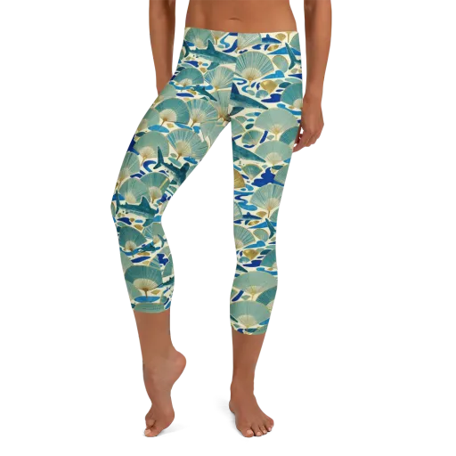 Tidal Ginkgo on a Capri Leggings