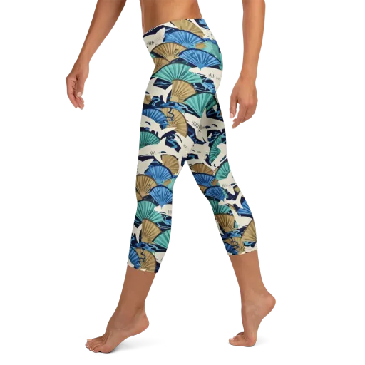 Tidal Fang on a Capri Leggings