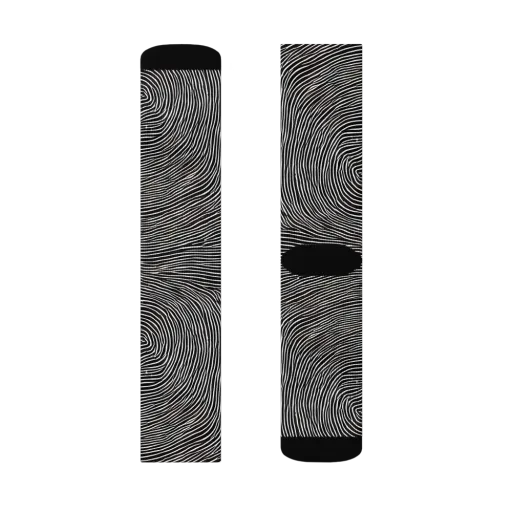 Silent Currents on a Socks