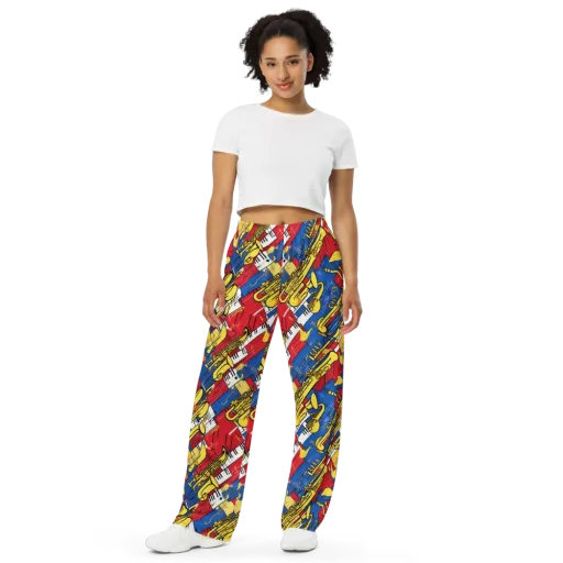 Sonic Geometry on a Wide-Leg Pants