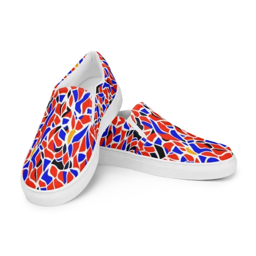Primary Fracture on a Men's Slip-On Canvas Shoes