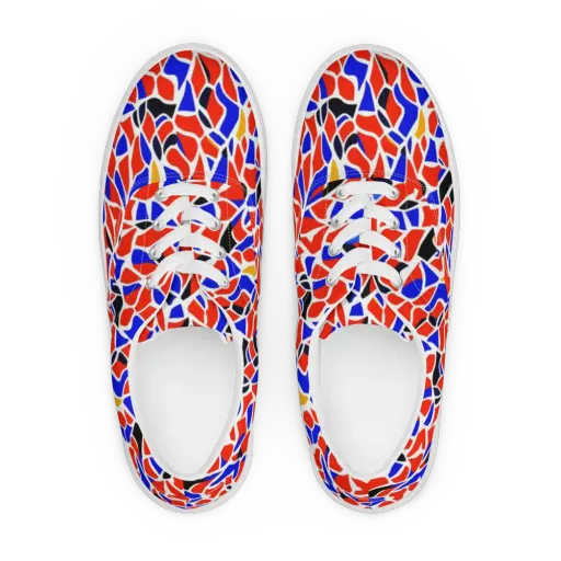 Primary Fracture on a Men's Lace-Up Canvas Shoes