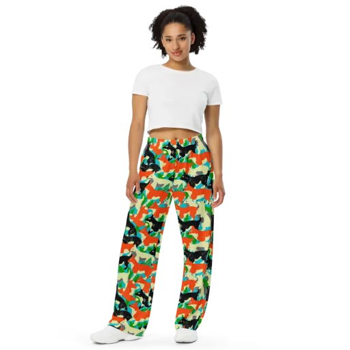 Foxglove Pack on a Wide-Leg Pants