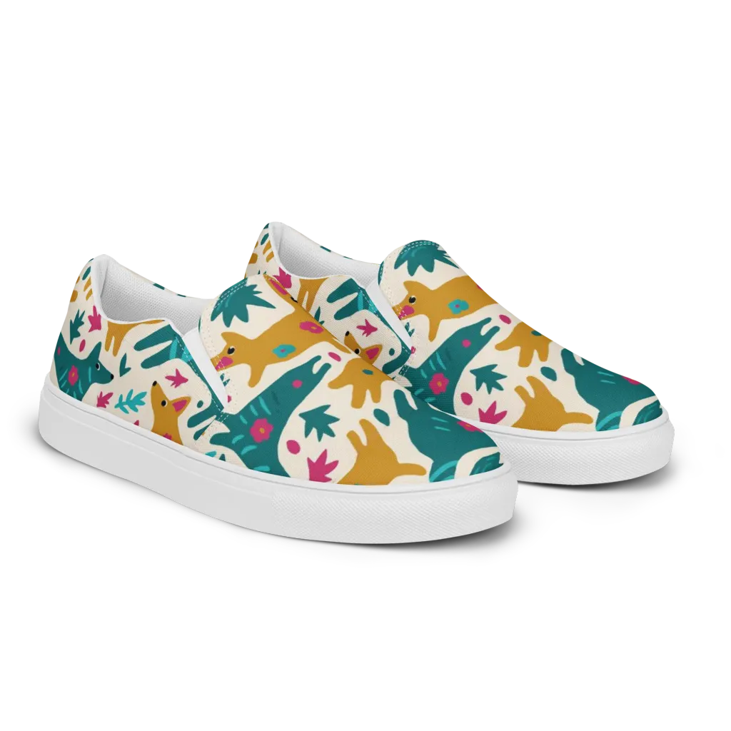 Safari Scribble on Women's Slip-On Canvas Shoes — Right Front